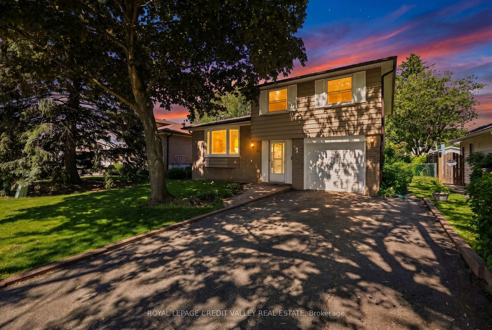 32 Farmington Drive, Brampton, ON, exterior