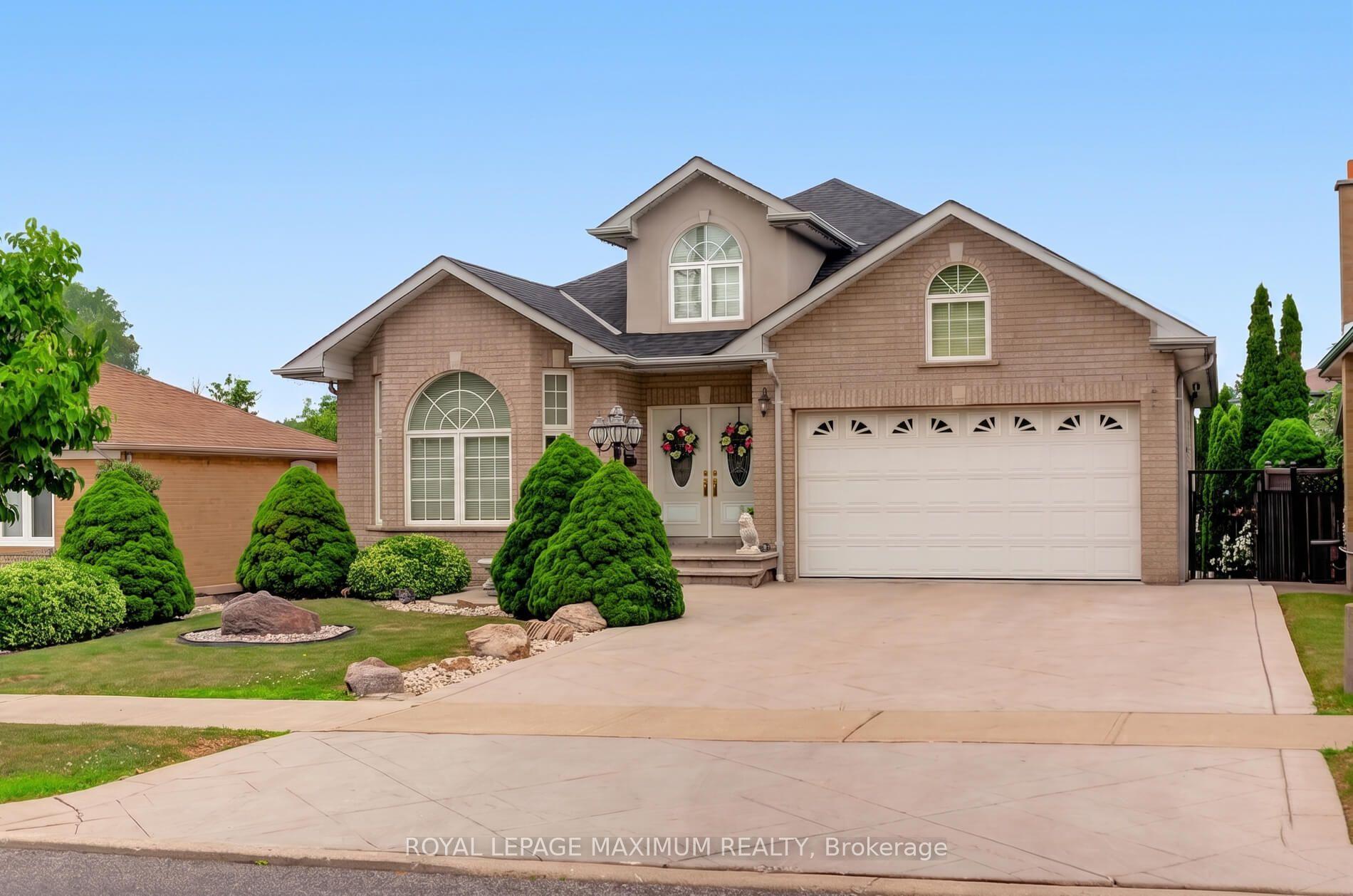378 Rustic Road, Toronto W04, ON, exterior
