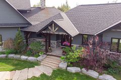 487 Fairbairn Road, Kawartha Lakes, ON, exterior