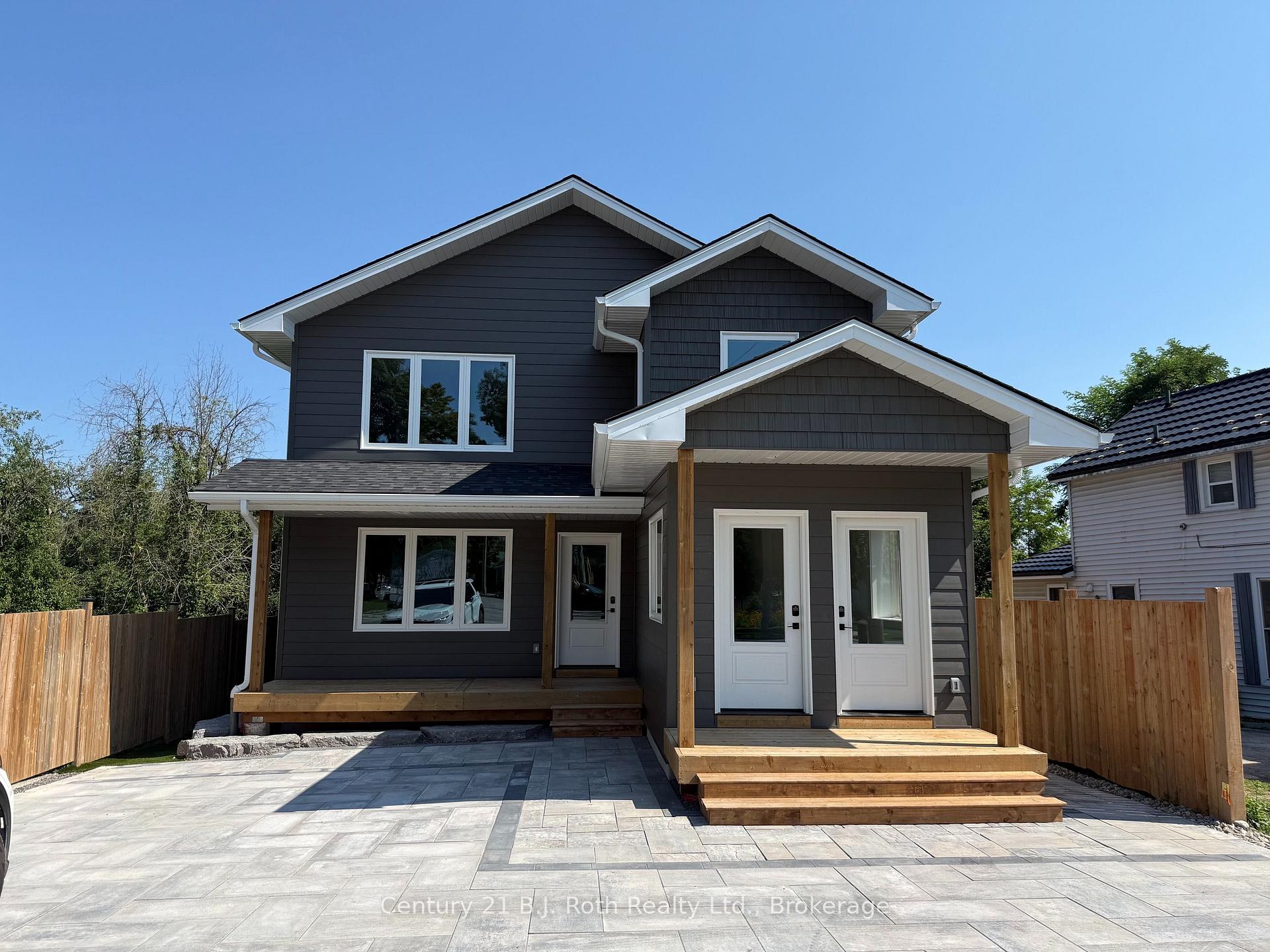 2 (Upper) - 165 Barrie Road, Orillia, ON, exterior