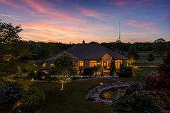 1945 Abingdon Road, West Lincoln, ON, exterior
