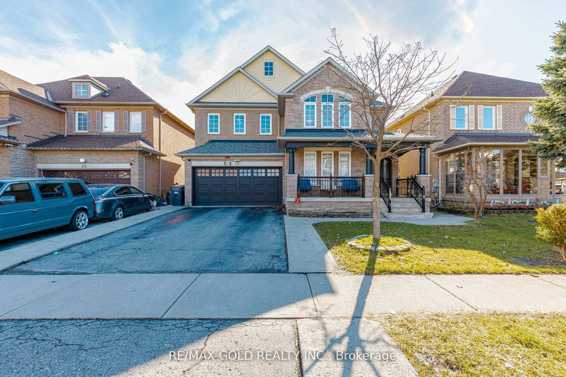 23 Wild Indigo Crescent, Brampton, ON, exterior