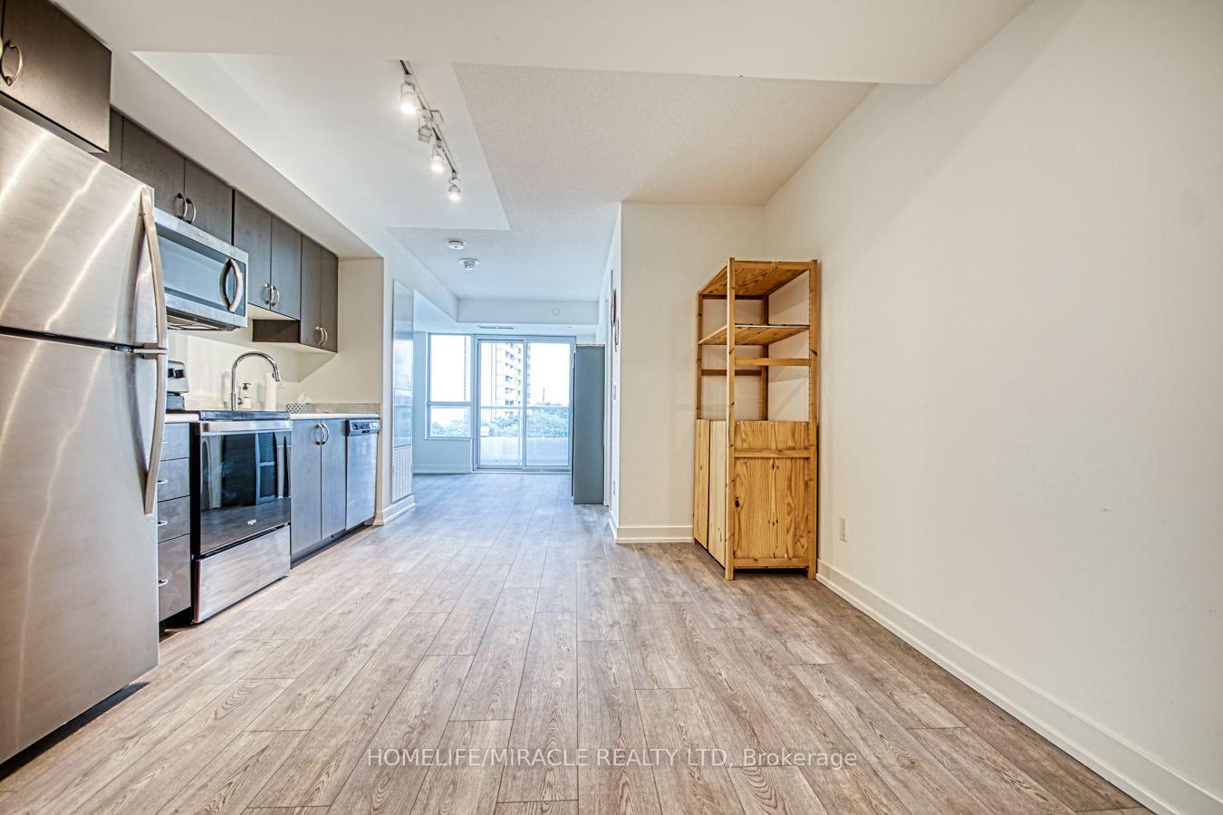 402 - 10 Wilby Crescent, Toronto W04, ON, exterior