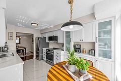 1005 - 2585 Erin Centre Boulevard, Mississauga, ON, exterior