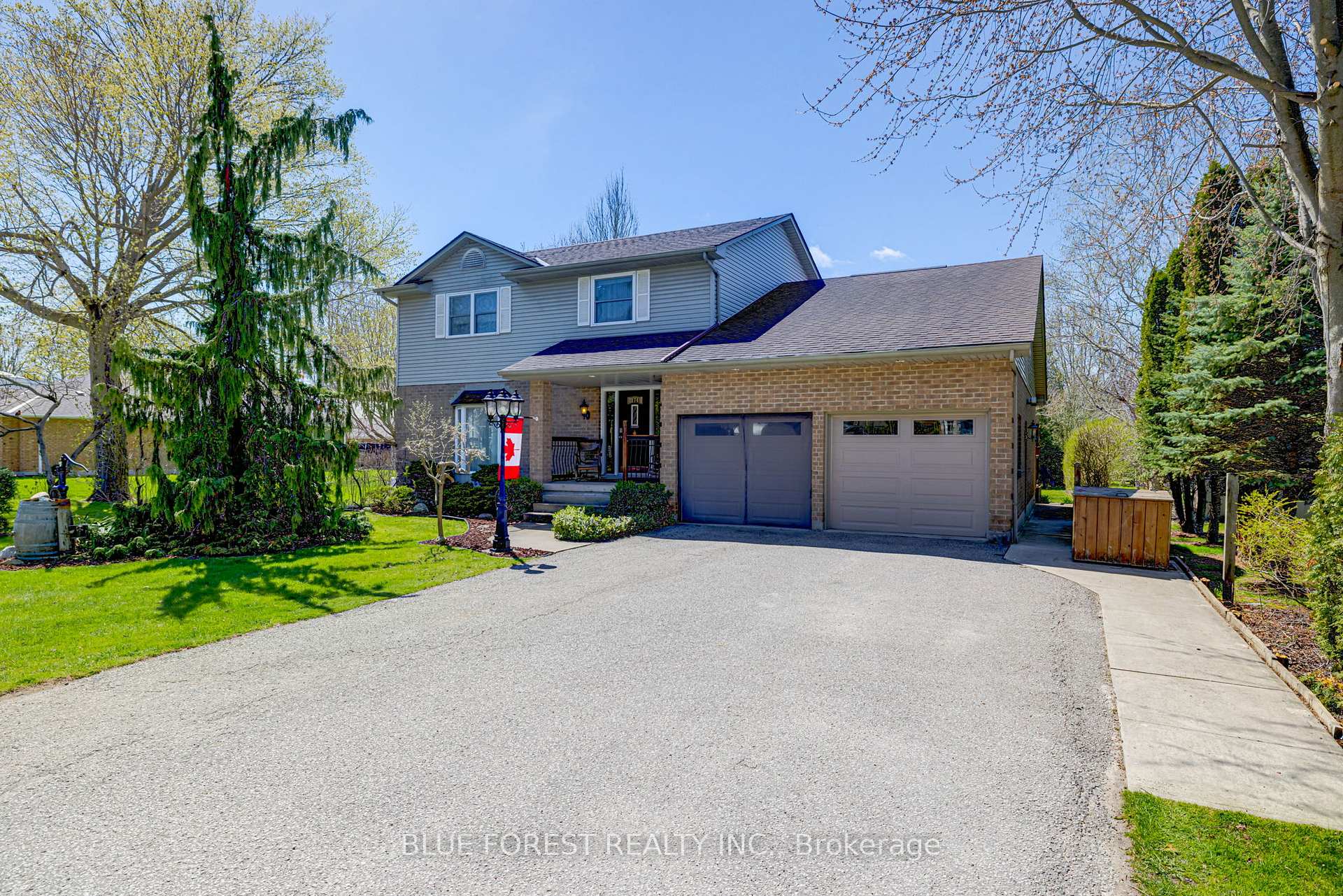 174 McArthur Street, Dutton/Dunwich, ON, exterior