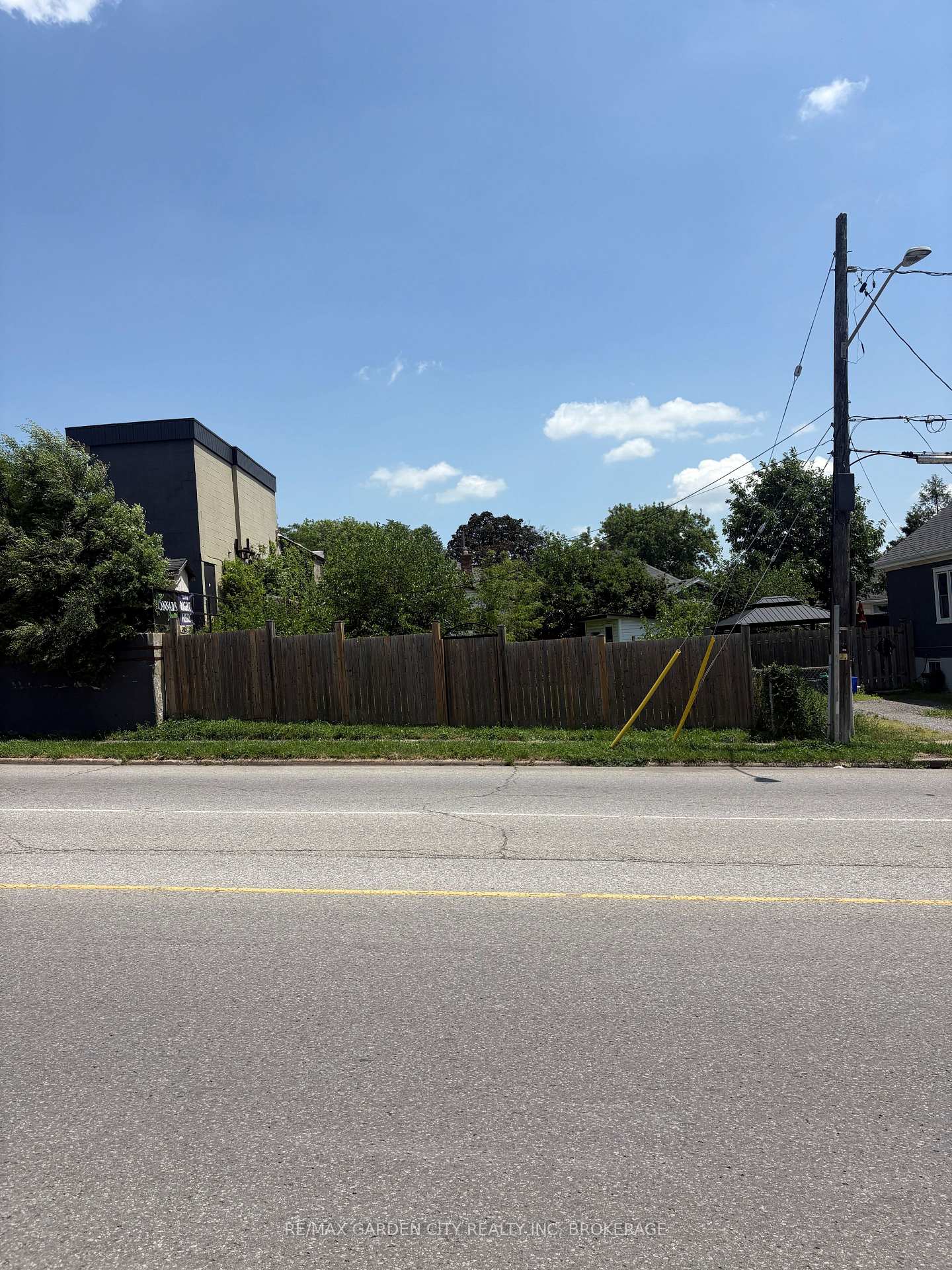 236 WESTCHESTER Crescent, St. Catharines, ON, exterior