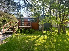 15 61st Street S, Wasaga Beach, ON, exterior