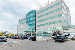 415 - 2250 Bovaird Drive, Brampton, ON, exterior