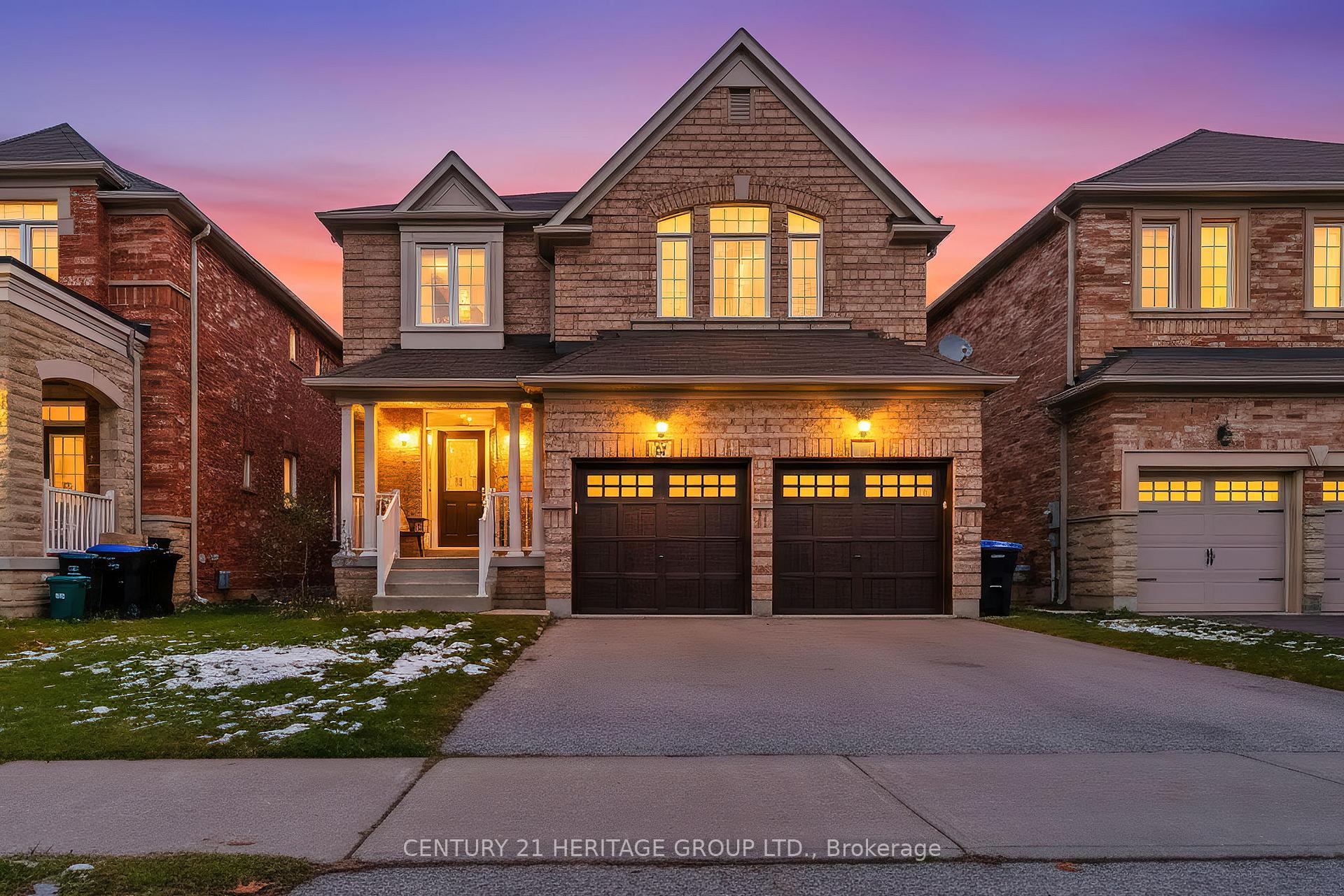 32 Amberwing Landing, Bradford West Gwillimbury, ON, exterior
