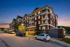 310 - 40 Horseshoe Boulevard, Oro-Medonte, ON, exterior