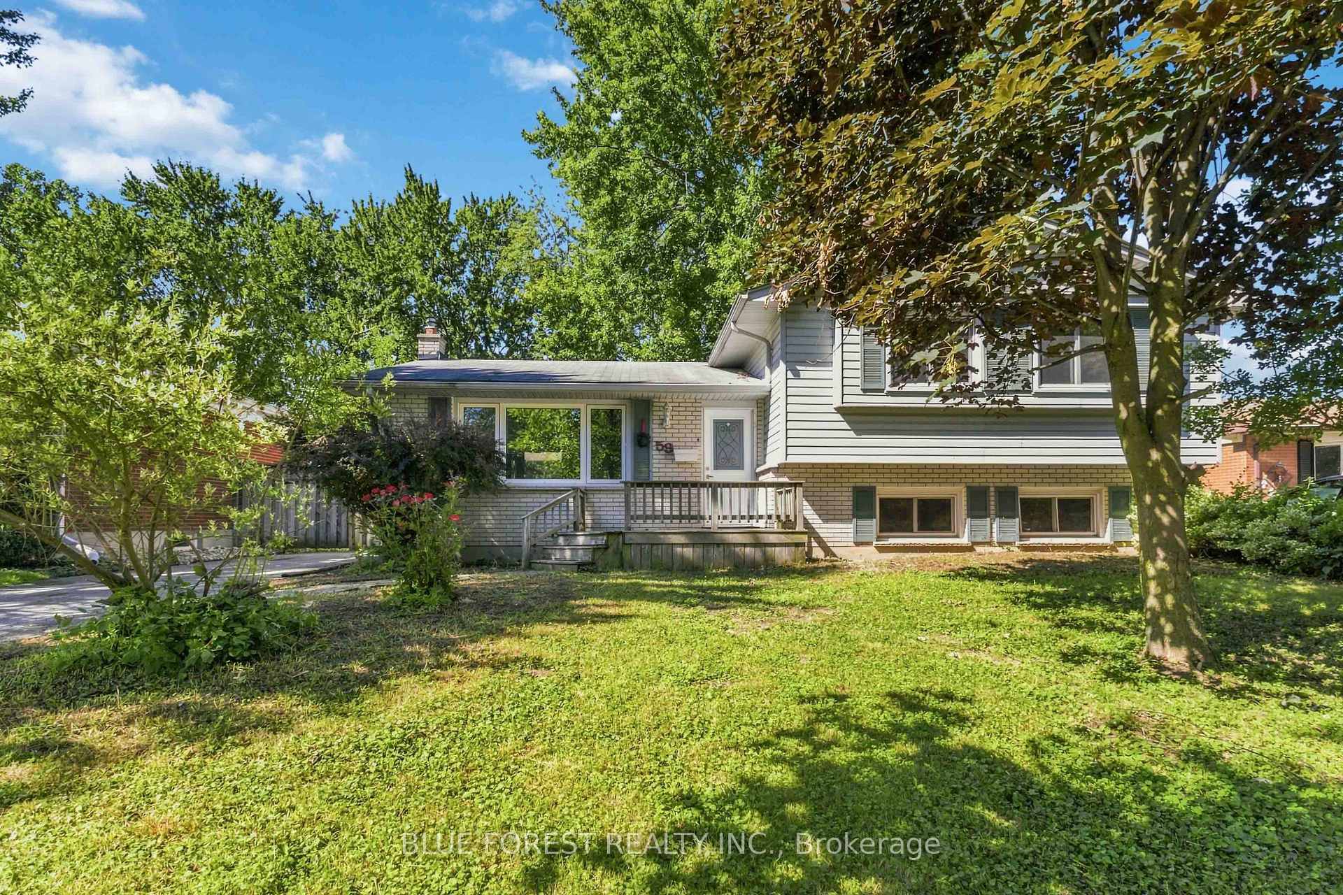 59 Scotchpine Crescent, London North, ON, exterior