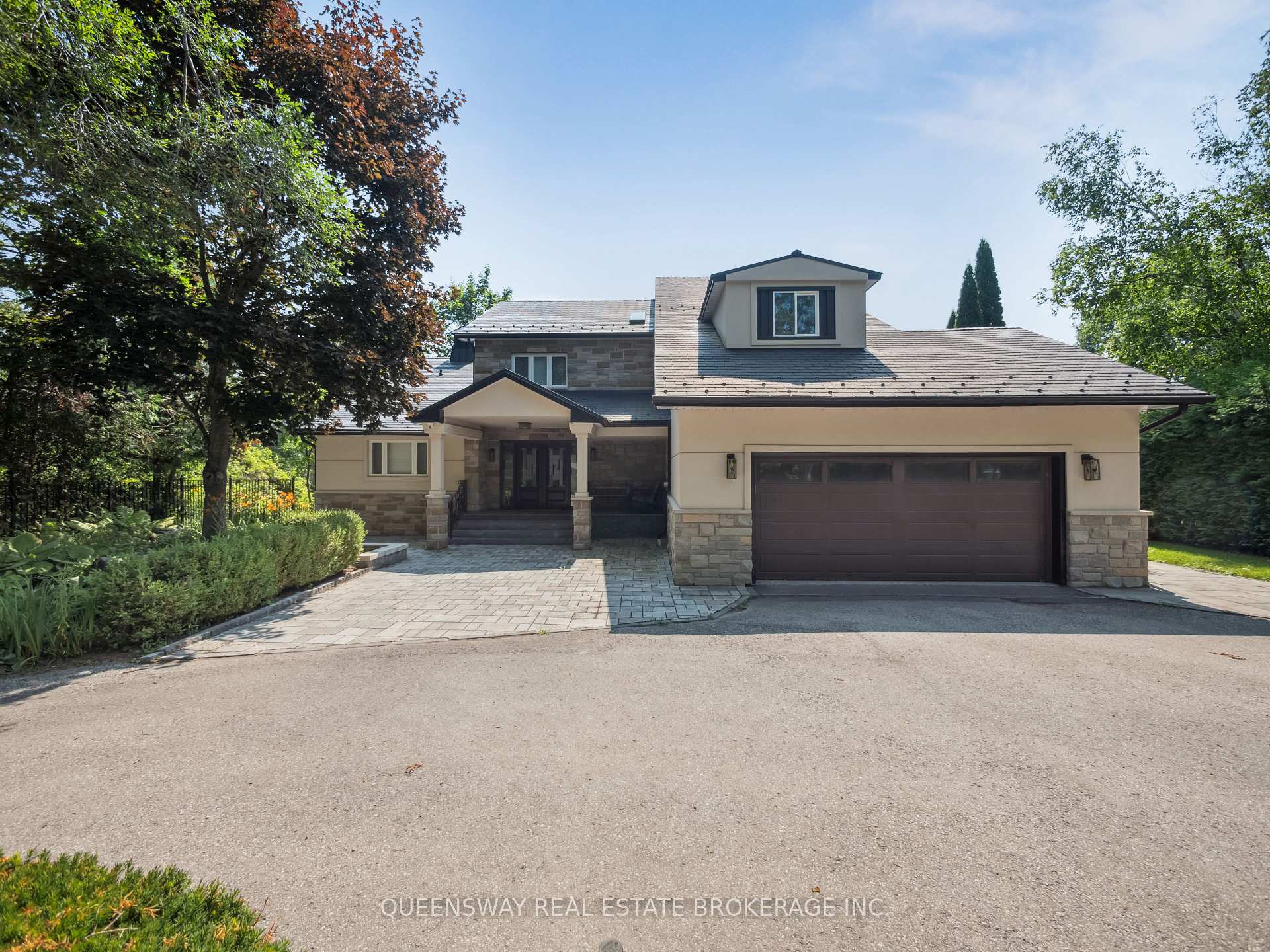 109 Woodriver Bend, Georgina, ON, exterior