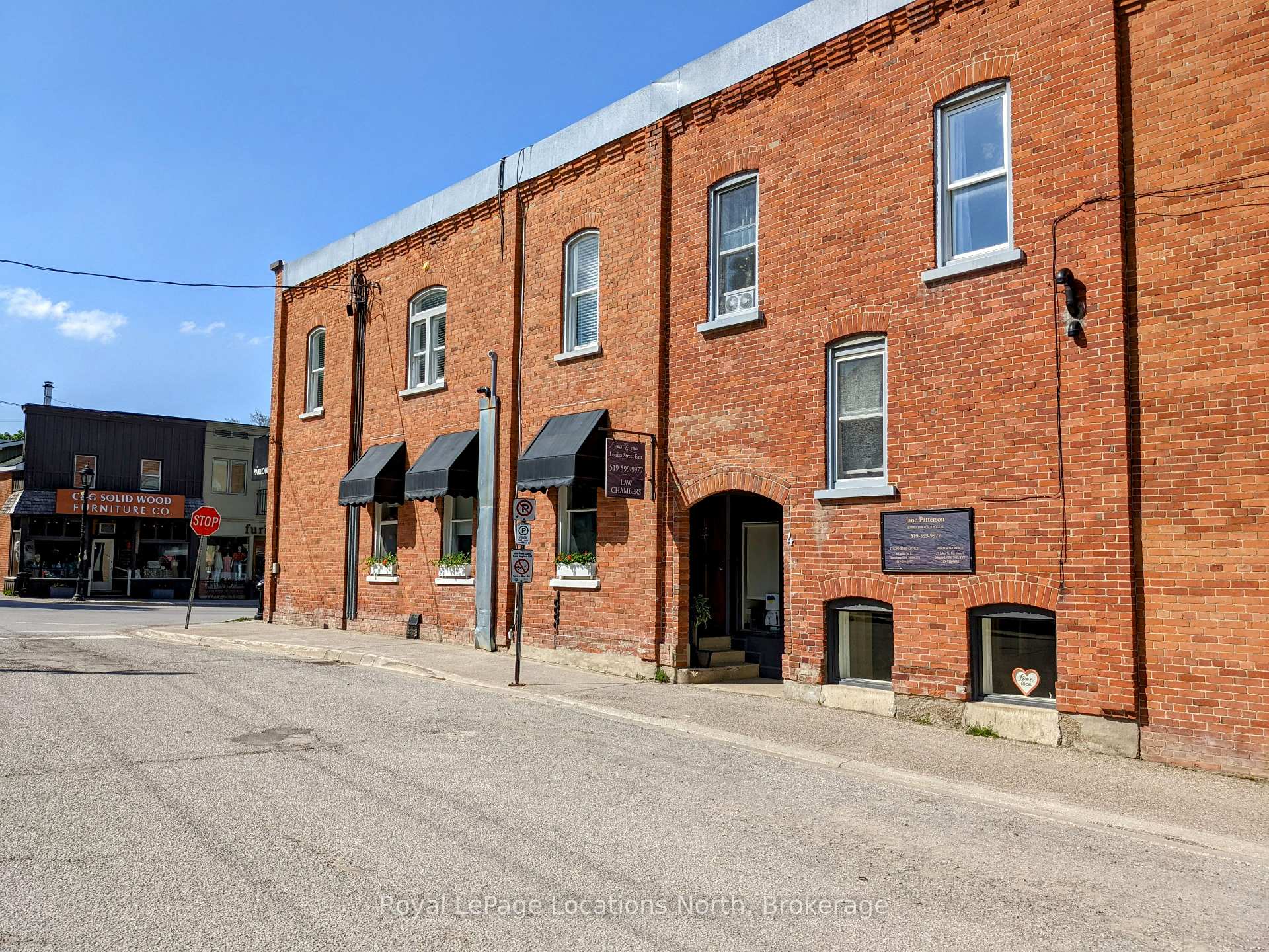 4 Louisa St Street E, Blue Mountains, ON, exterior
