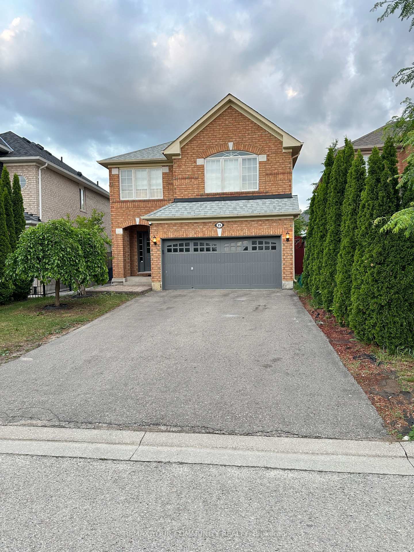 Bsmt - 25 Fitzwilliam Avenue, Richmond Hill, ON, exterior