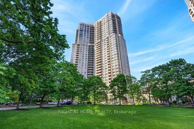 601 - 35 Kingsbridge Garden Circle, Mississauga, ON, exterior