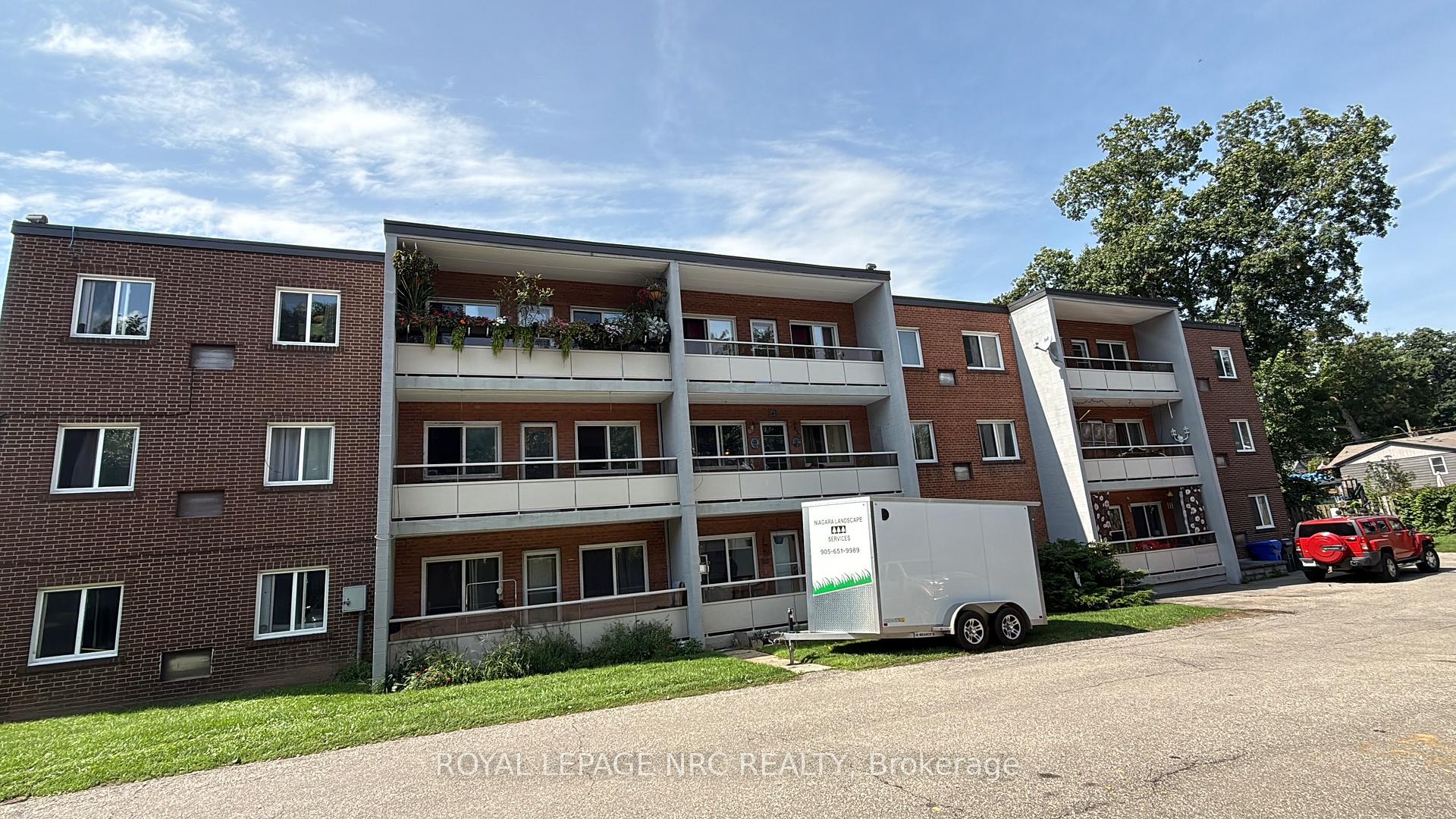 39 - 6035 Murray Street, Niagara Falls, ON, exterior