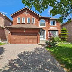 3 Hearthstone Crescent, Richmond Hill, ON, exterior