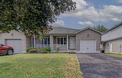37 Wingfield Avenue, Stratford, ON, exterior