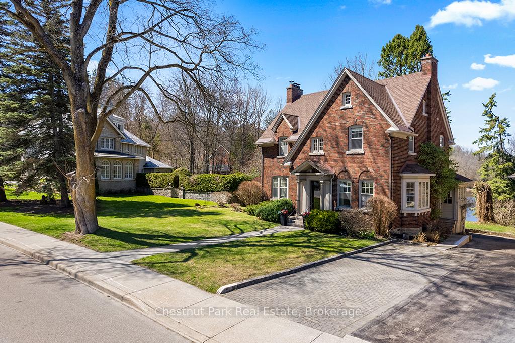 190 4th Street W, Owen Sound, ON, exterior