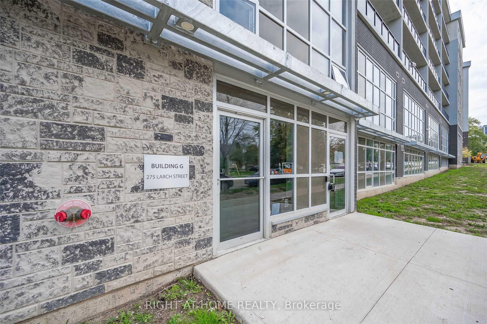 G101 - 275 Larch Street, Waterloo, ON, exterior
