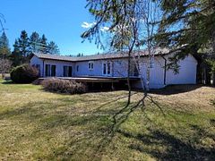 2 Lakeview Road, Dryden, ON, exterior