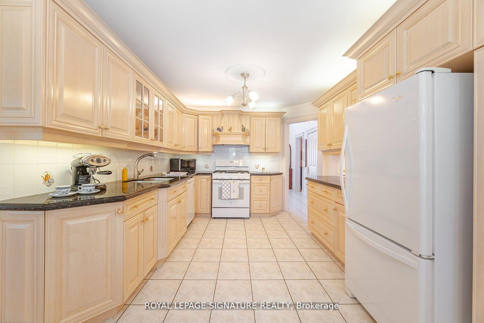 4097 Hickory Drive, Mississauga, ON, exterior