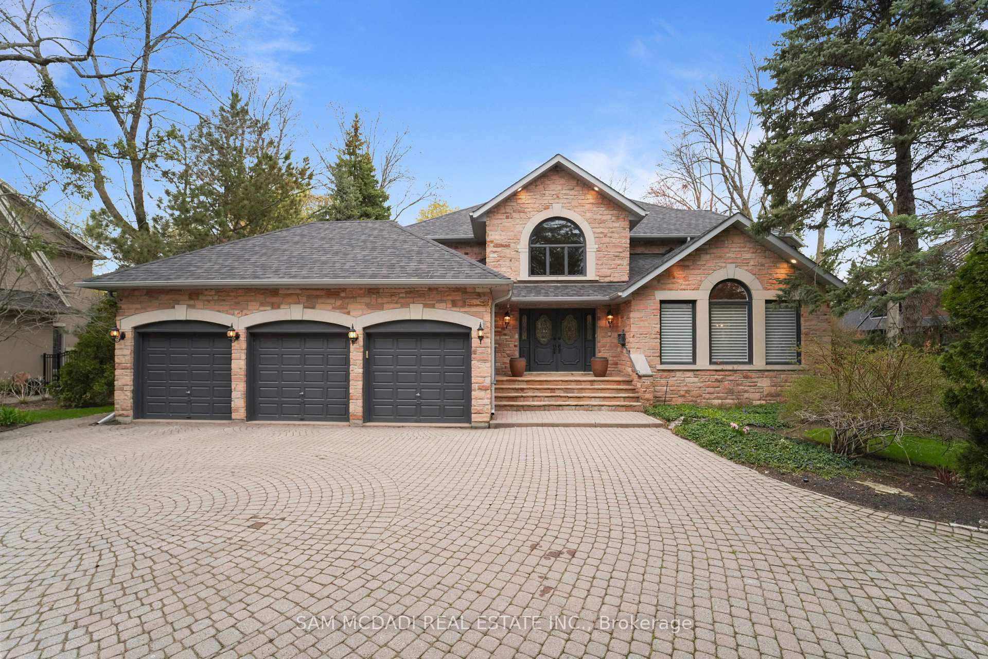 495 Meadow Wood Road, Mississauga, ON, exterior