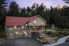 636 Harbour Street, Innisfil, ON, exterior