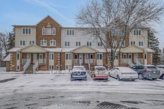 30 - 204 Briston Private, Hunt Club - South Keys and Area, ON, exterior