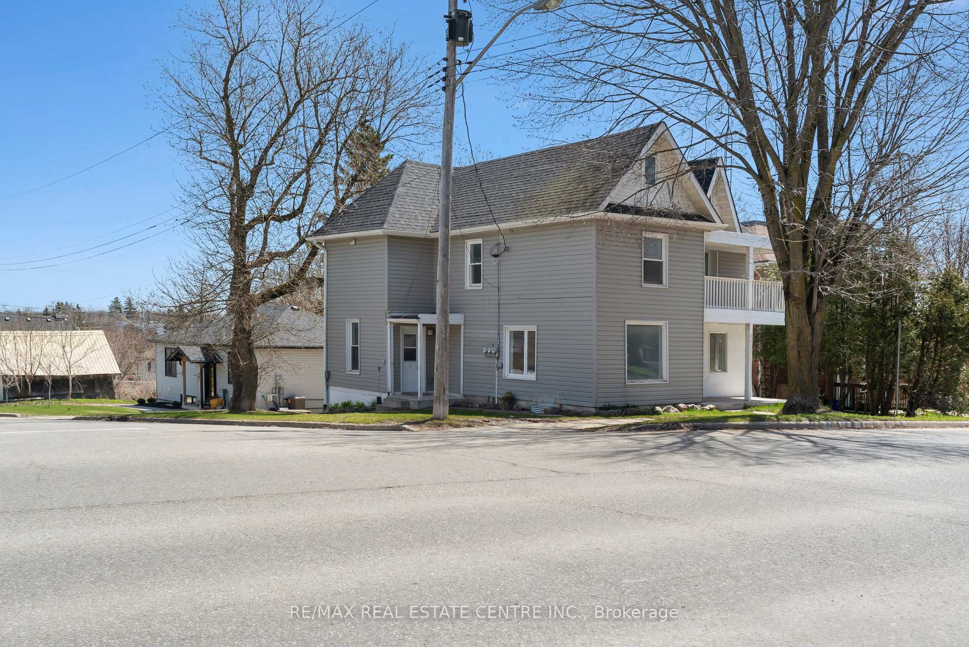 221 Owen Sound Street, Shelburne, ON, exterior