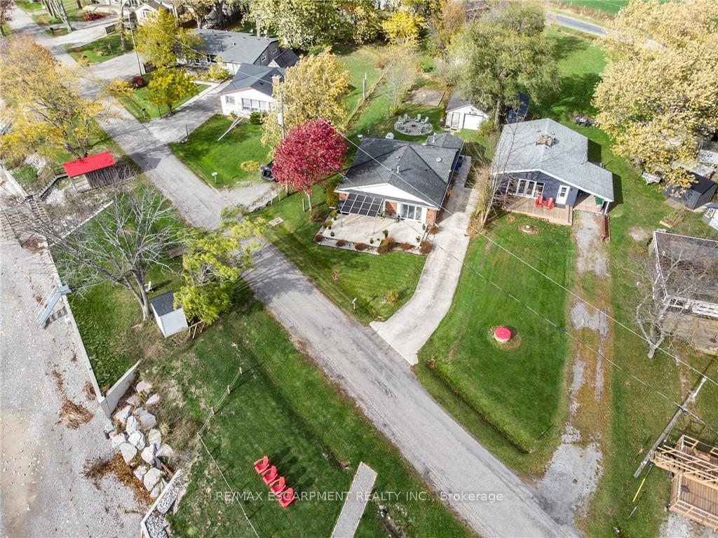 577 Edgewater Place, Haldimand, ON, exterior