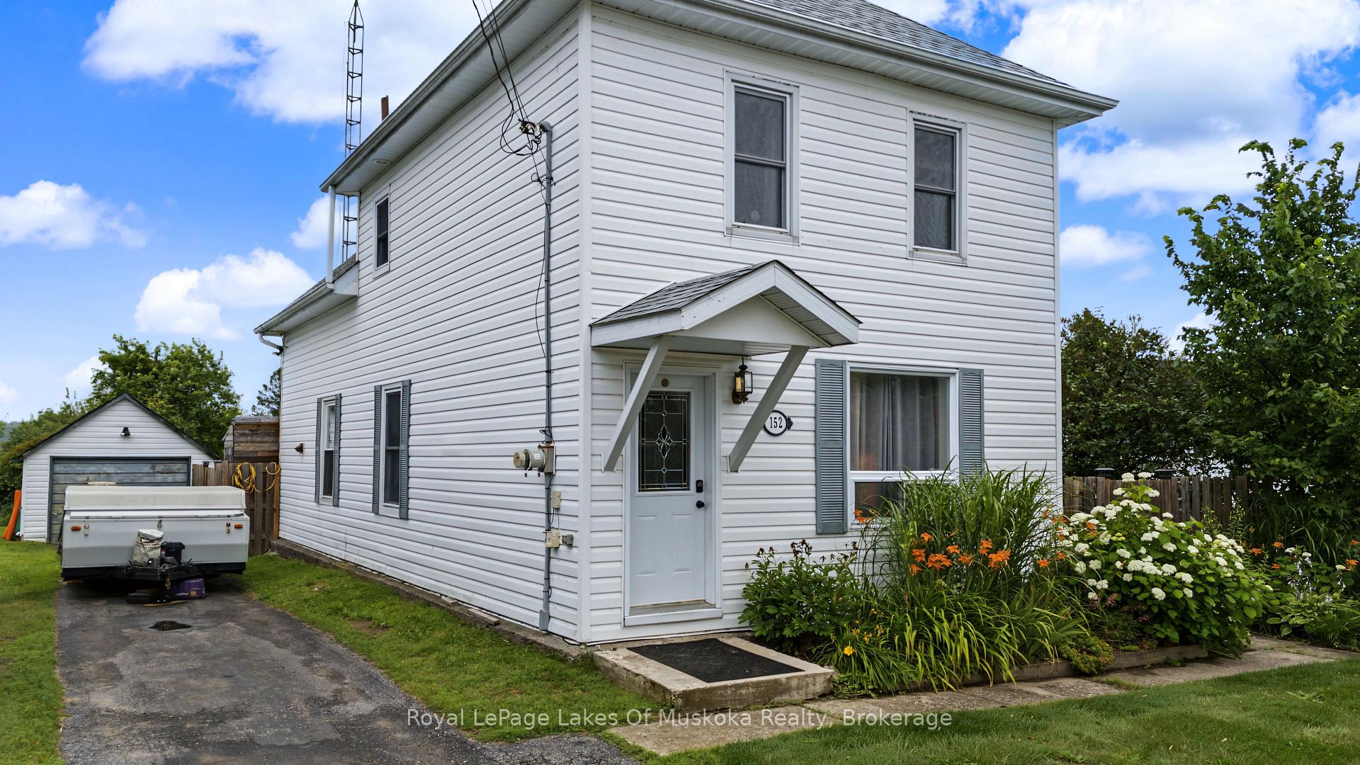 152 Main Street, Burk's Falls, ON, exterior