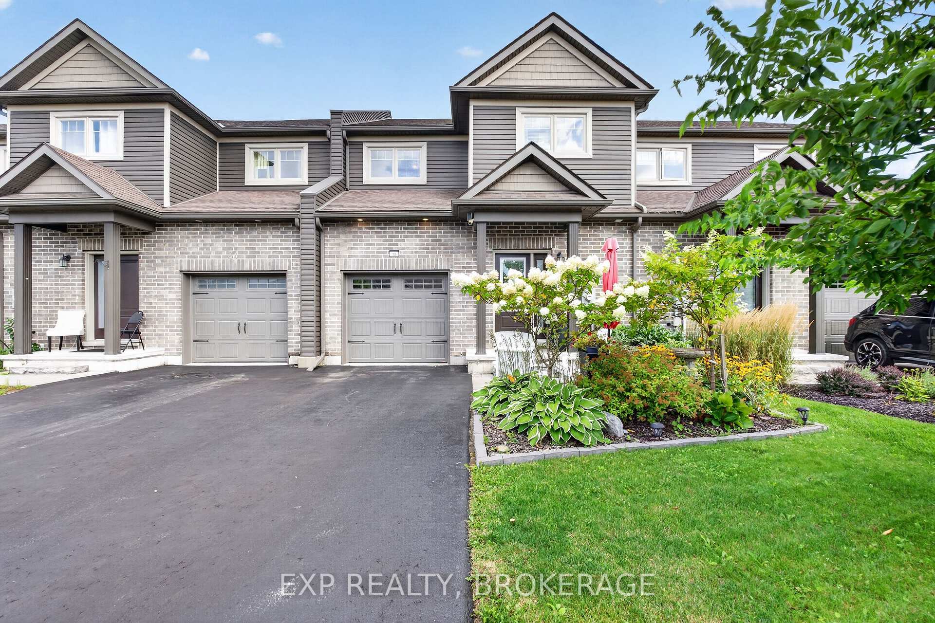 32 CURTIS Street, Prince Edward County, ON, exterior