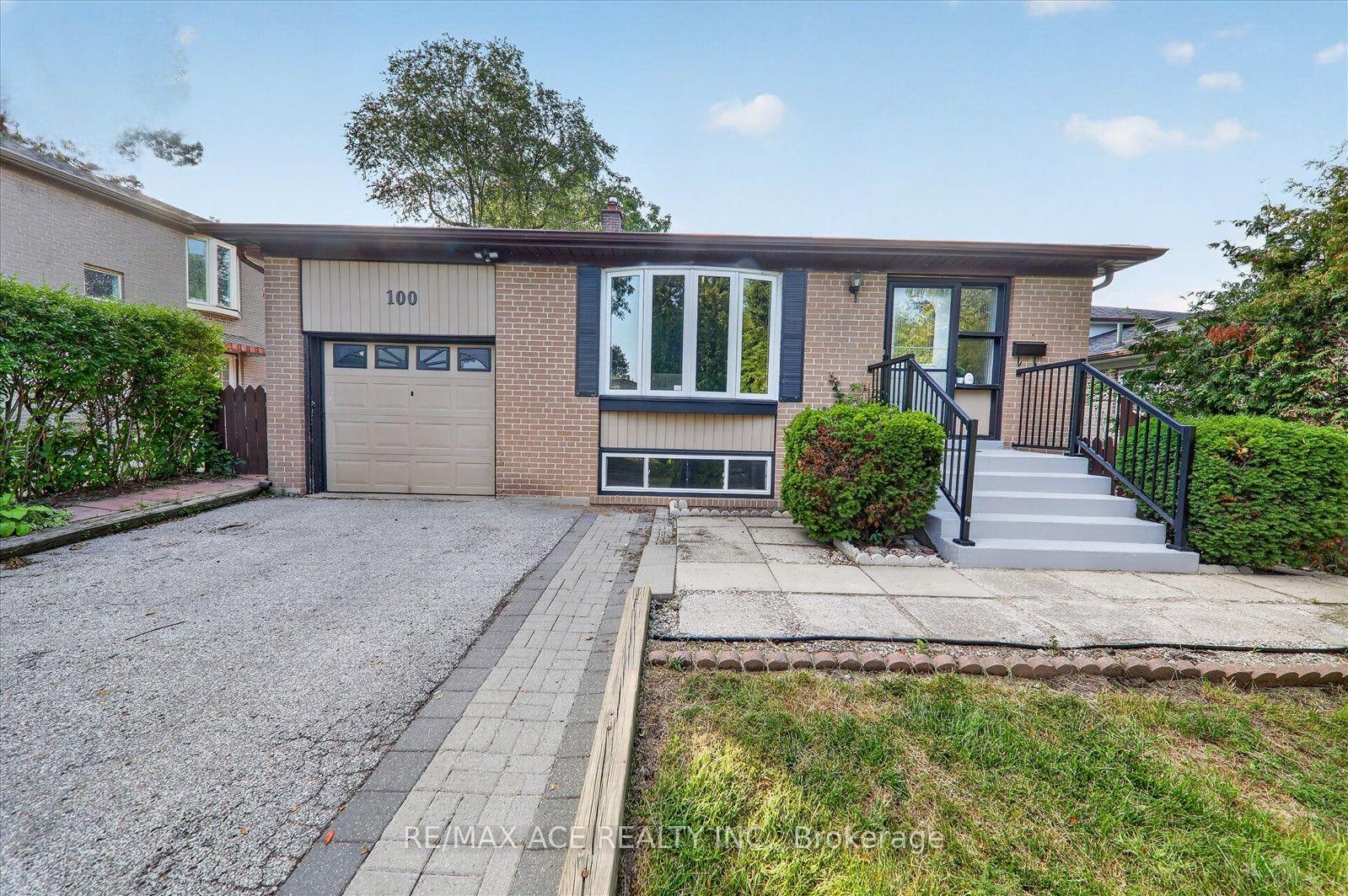 100 Merkley Square, Toronto E09, ON, exterior