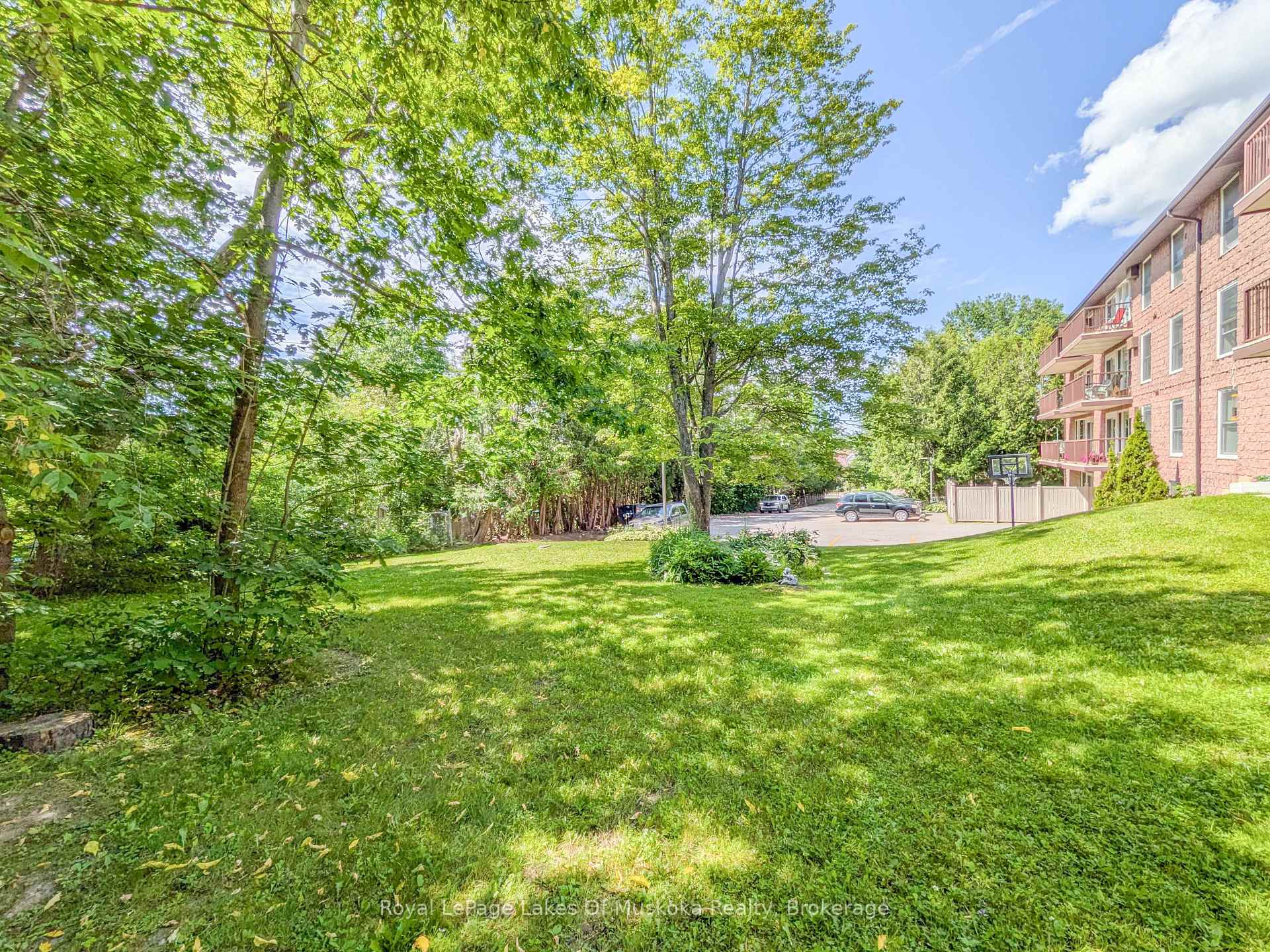 101 - 38 Monck Road, Bracebridge, ON, exterior