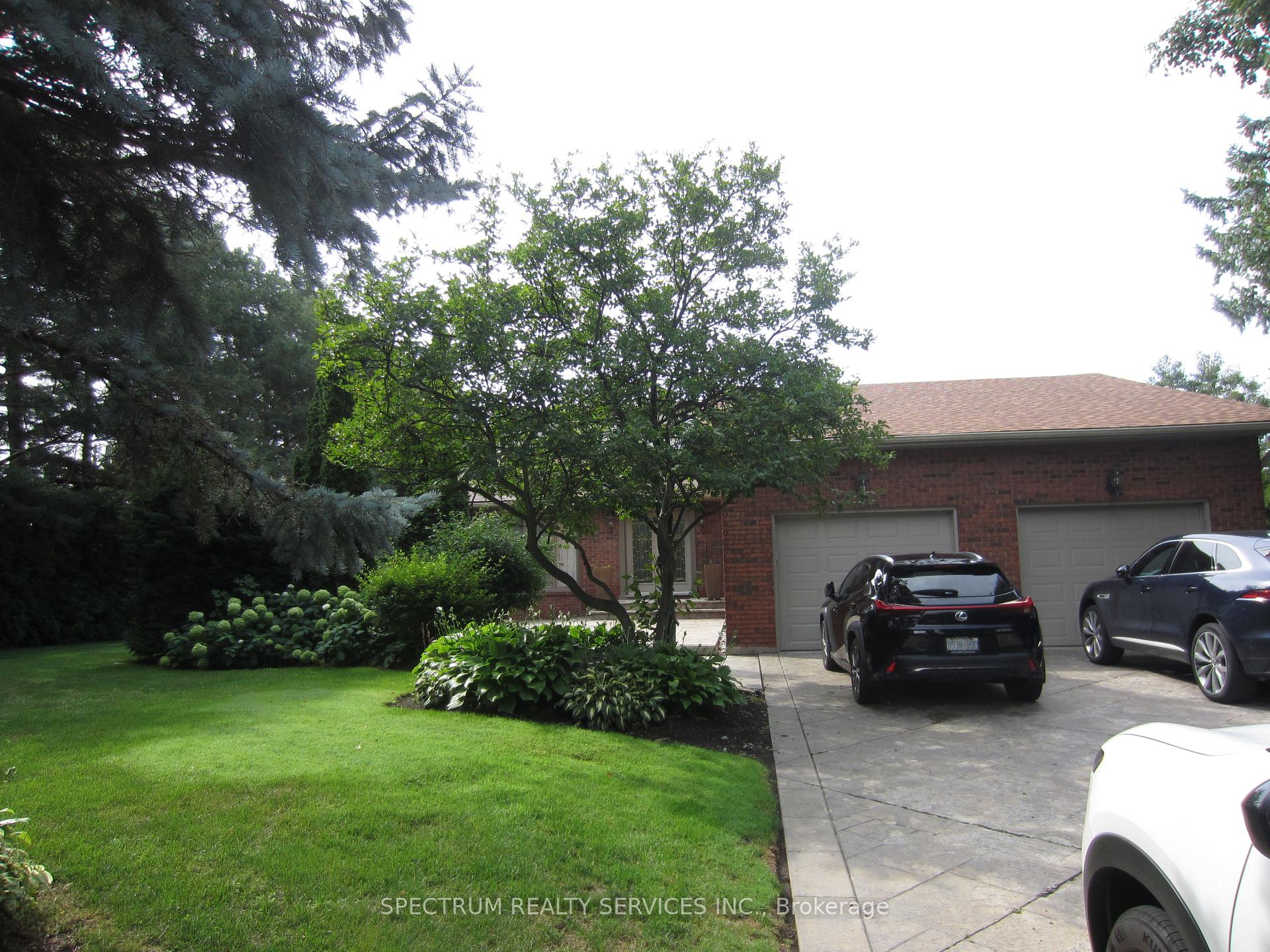 135 Hayhoe Avenue, Vaughan, ON, exterior