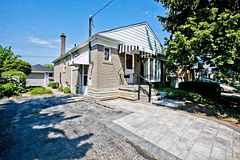 40 Greylawn Crescent, Toronto E04, ON, exterior