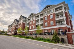 107 - 40 Horseshoe Boulevard, Oro-Medonte, ON, exterior