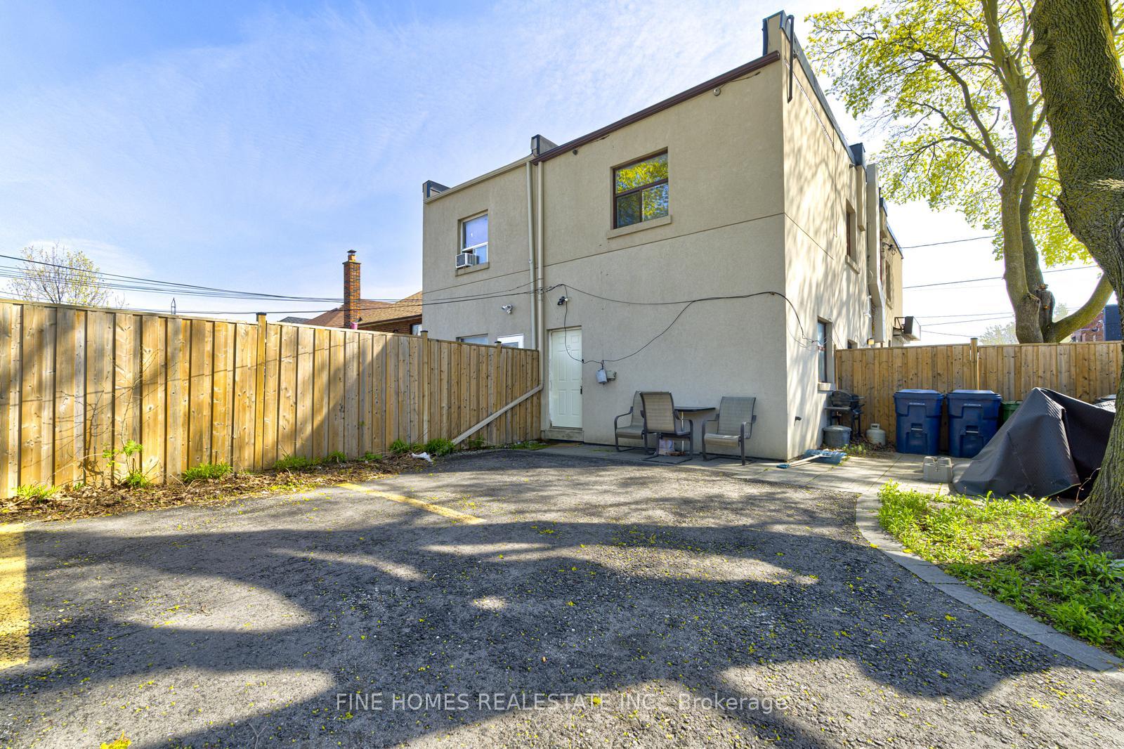 3 - 1762 Keele Street, Toronto W03, ON, exterior