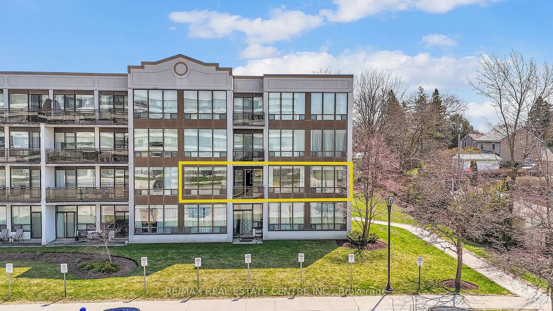 202 - 105 BAGOT Street, Guelph, ON, exterior
