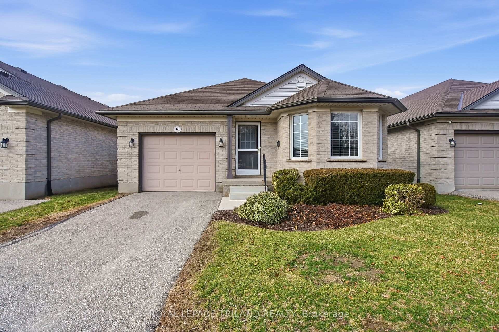 10 - 20 Windemere Place, St. Thomas, ON, exterior