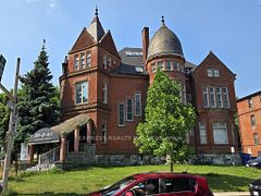 4 - 252 James Street S, Hamilton, ON, exterior