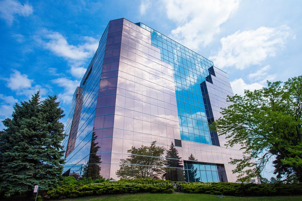 700 - 5995 Avebury Road, Mississauga, ON, exterior