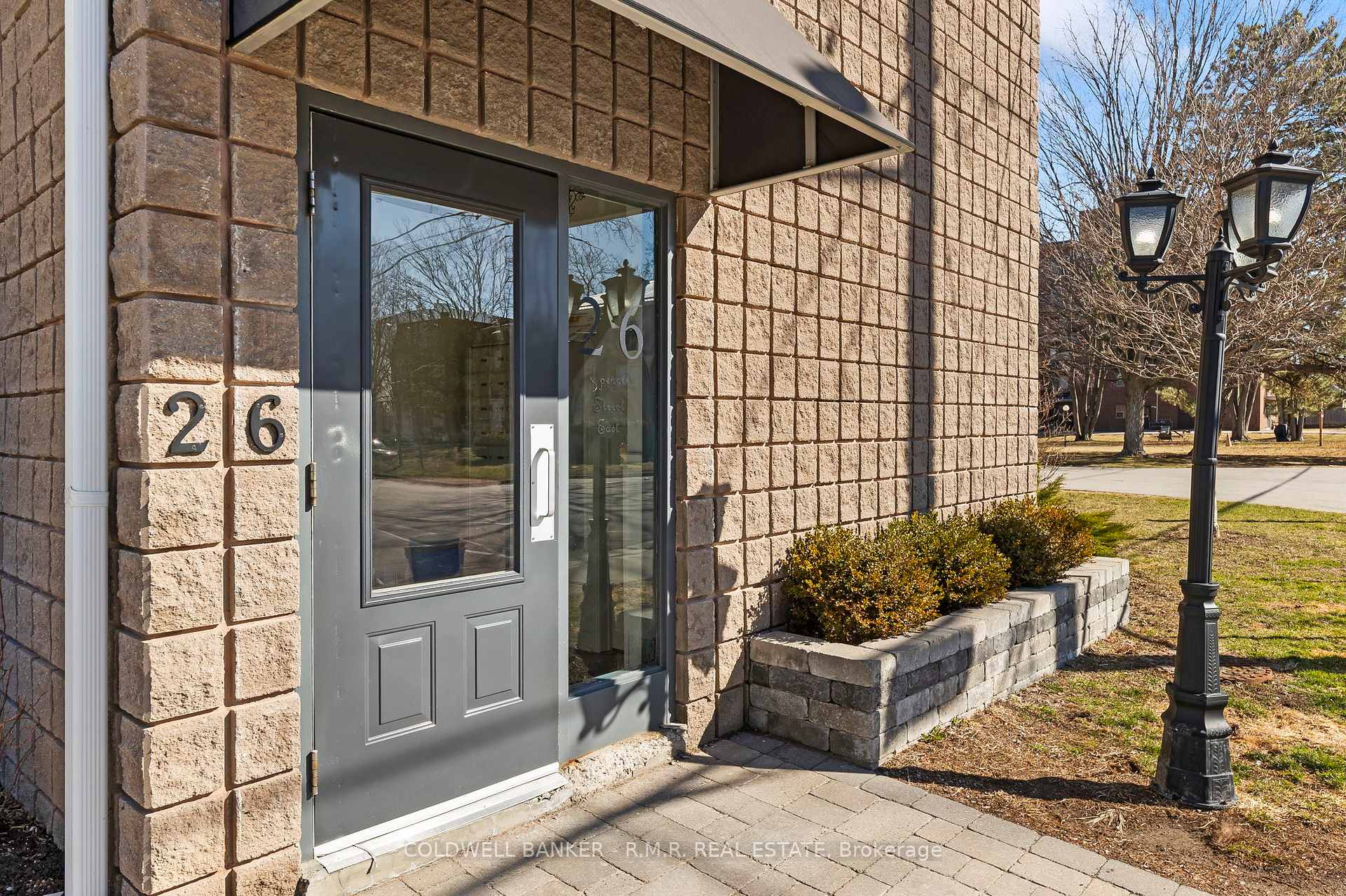 201 - 26 Spencer Street E, Cobourg, ON, exterior