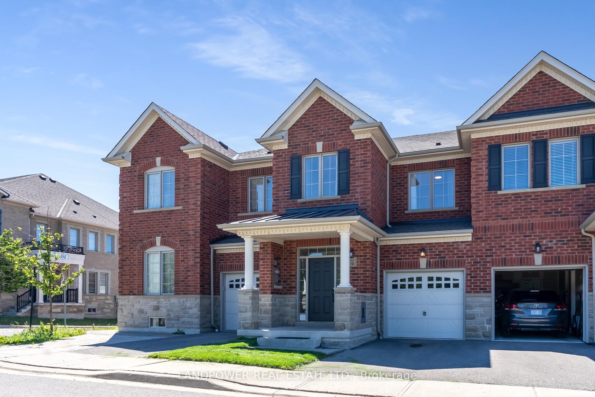11 Bellflower Lane, Richmond Hill, ON, exterior