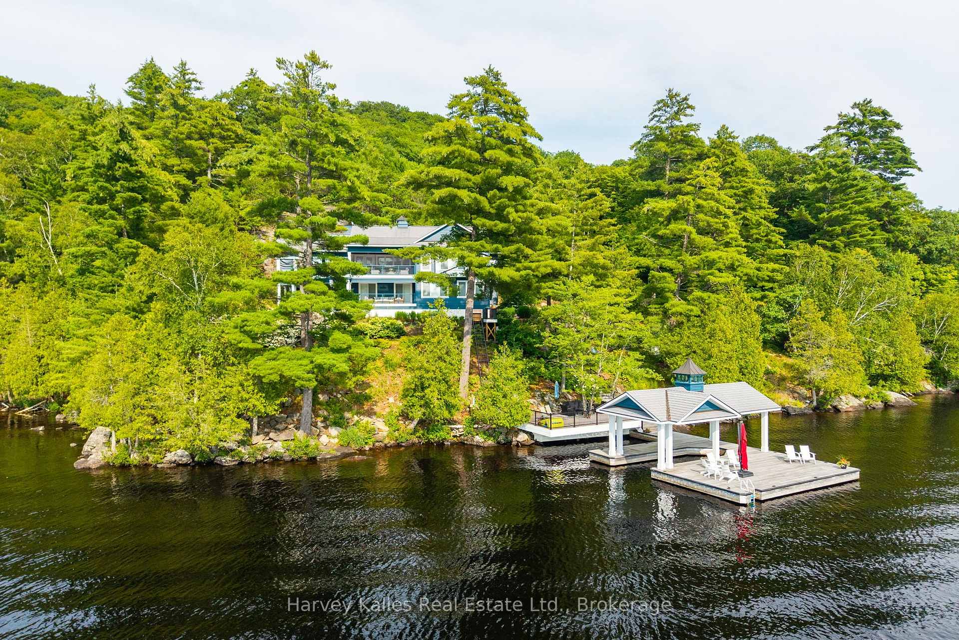 800 Big Island, Huntsville, ON, exterior
