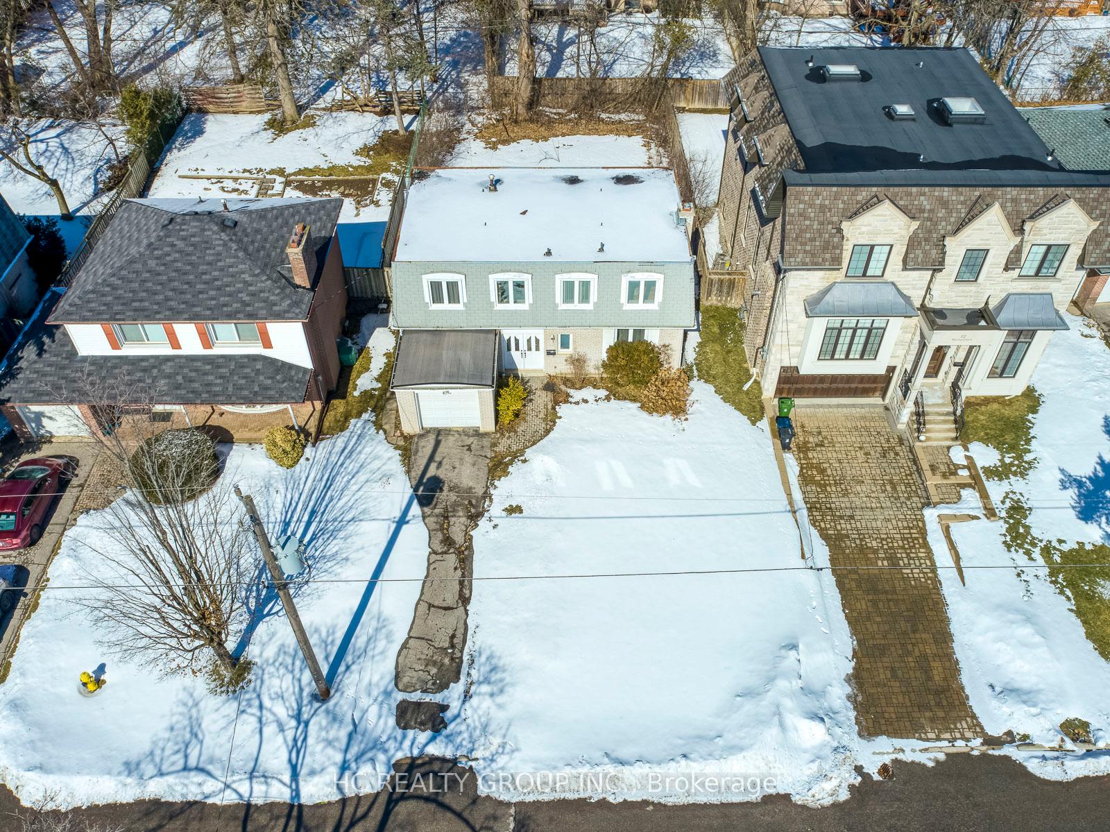 10 Waring Court, Toronto C14, ON, exterior