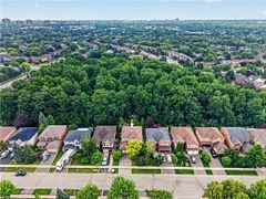 2152 Grand Ravine Drive, Oakville, ON, exterior