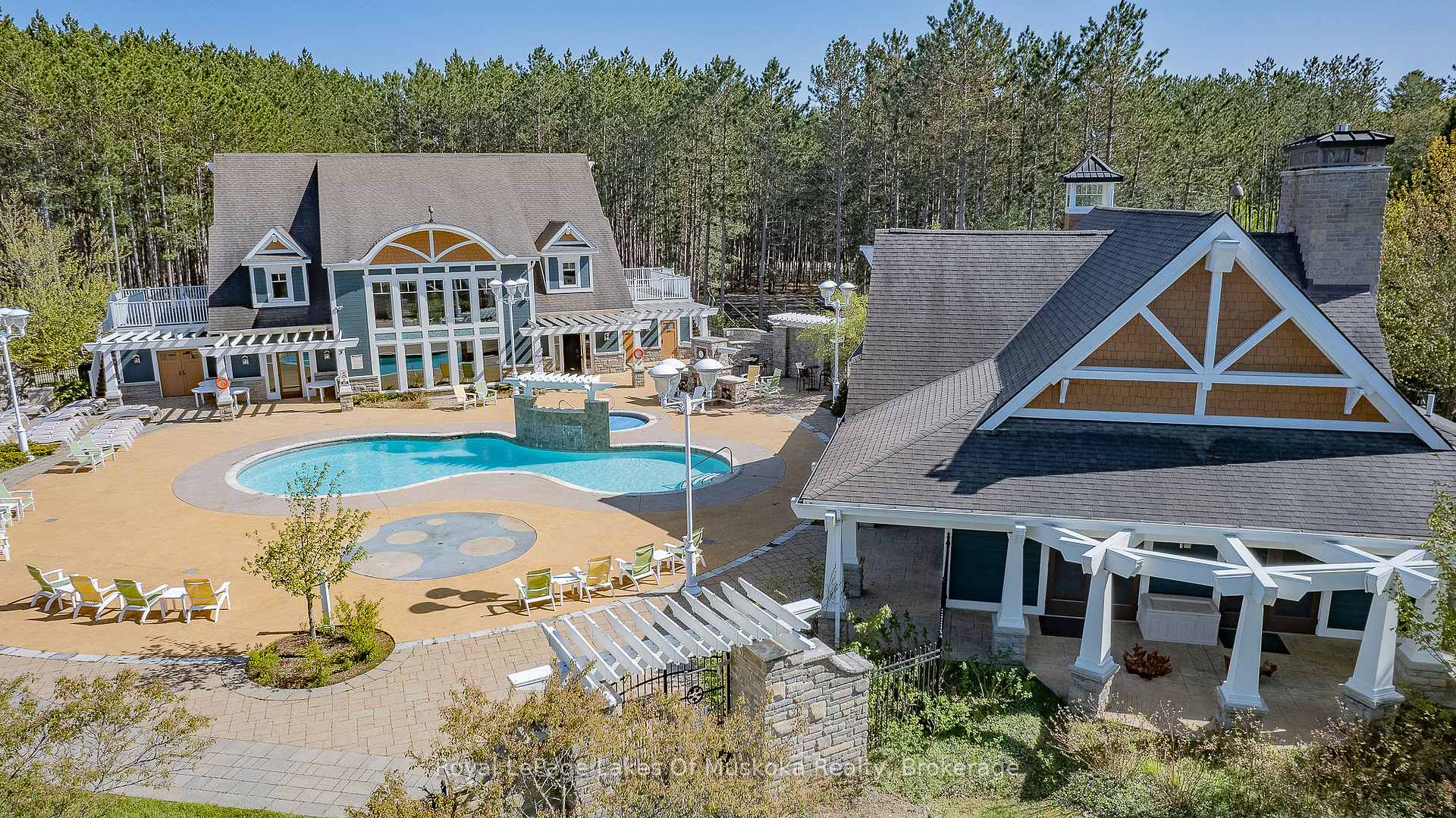 V12 W9 - 1020 Birch Glen Road, Lake of Bays, ON, exterior