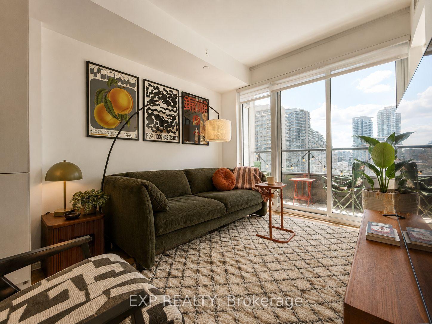 811 - 19 Western Battery Road, Toronto C01, ON, exterior